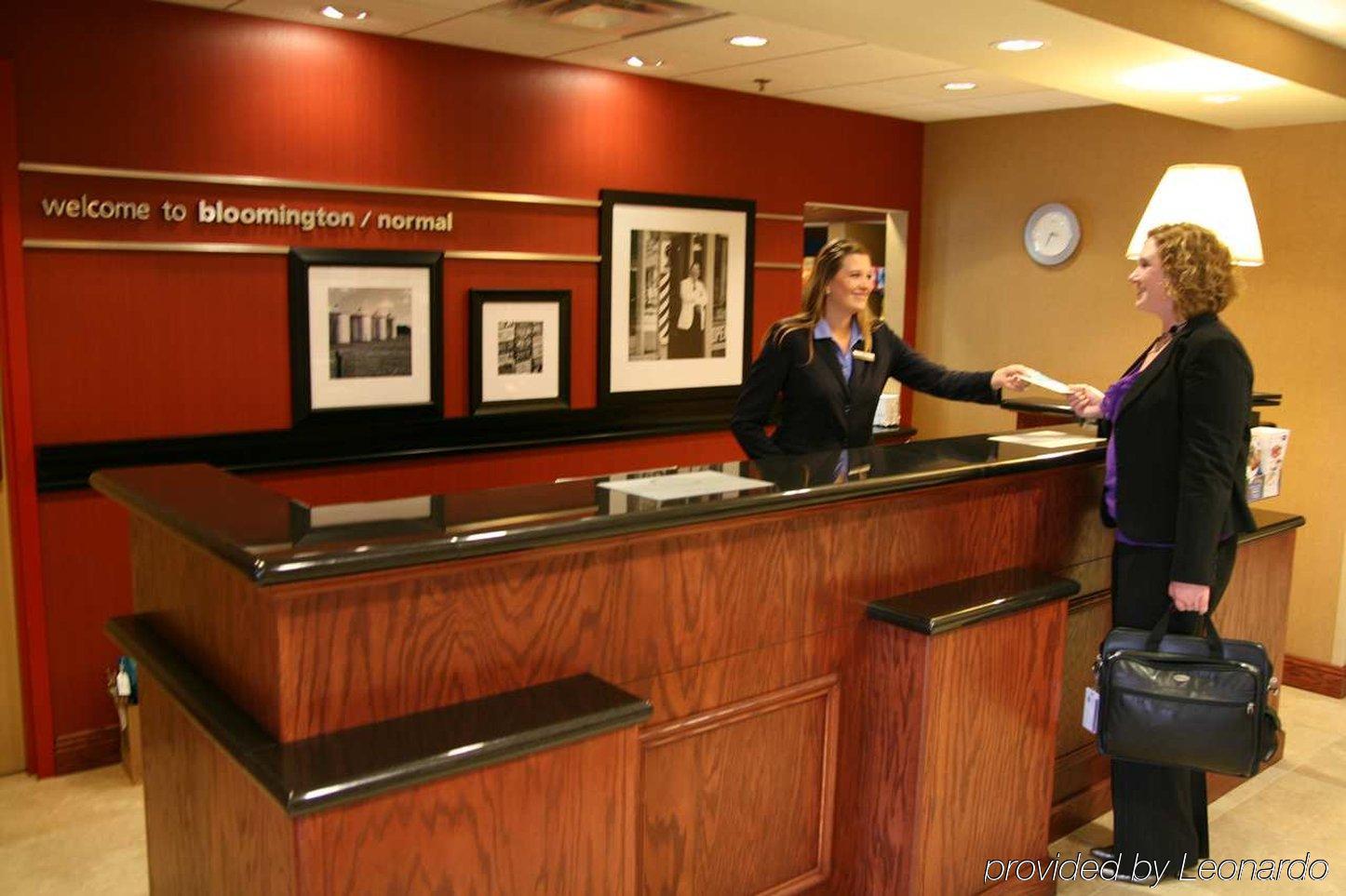 Hampton Inn & Suites Bloomington-Normal Dalaman gambar