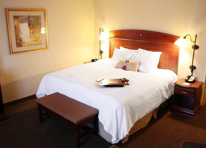 Hampton Inn & Suites Bloomington-Normal Bilik gambar