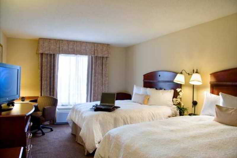 Hampton Inn & Suites Bloomington-Normal Bilik gambar